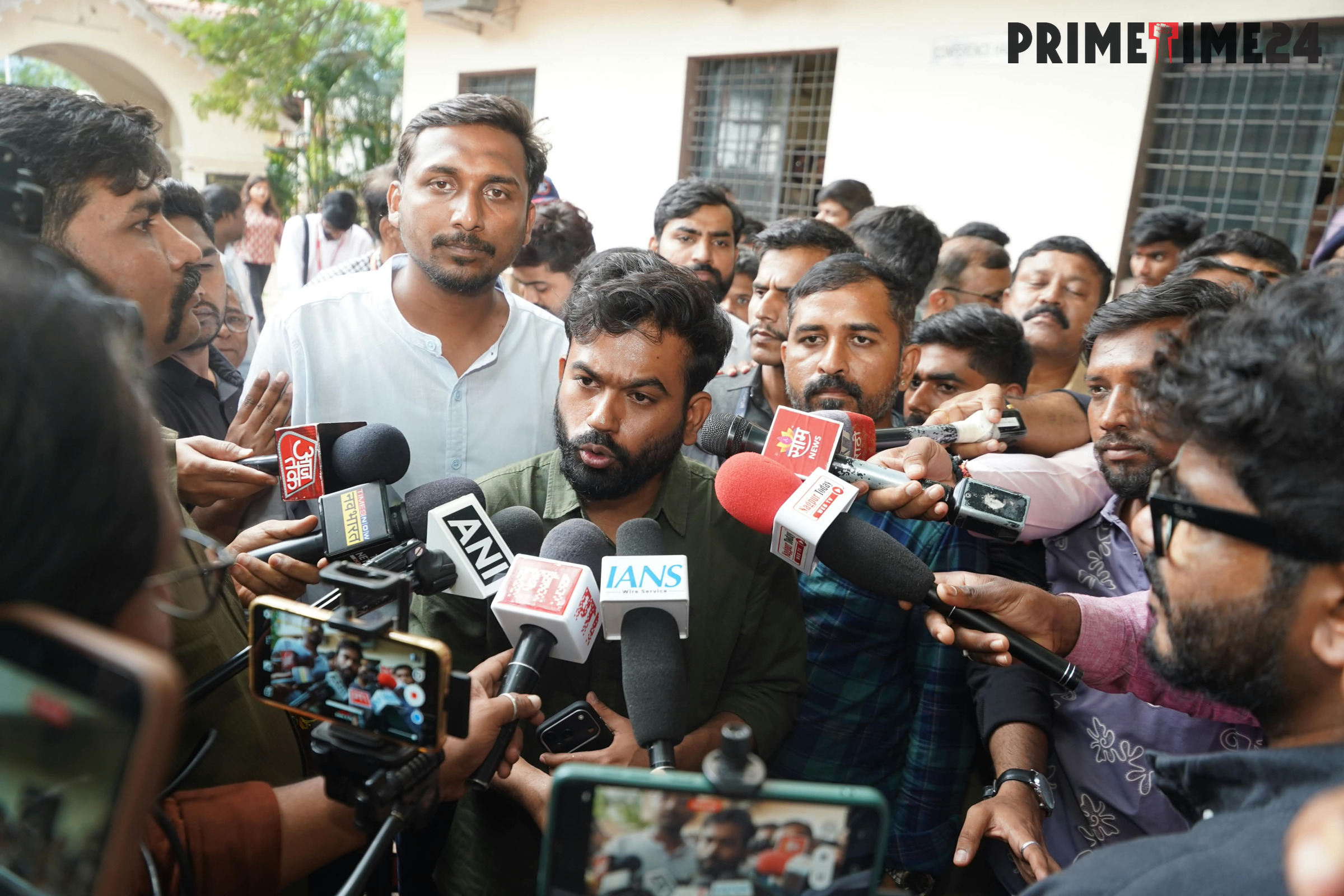 सीजेपी के संस्थापक अभिजीत दीपके ने नागपुर में आदिवासी आश्रमशालाओं के मुद्दों को लेकर आंदोलन की घोषणा