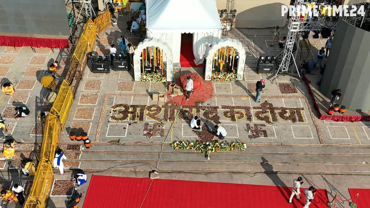 उज्जैन के रामघाट पर सांस्कृतिक भव्यता: कथा, भजन और लाखों दीपों का उत्सव