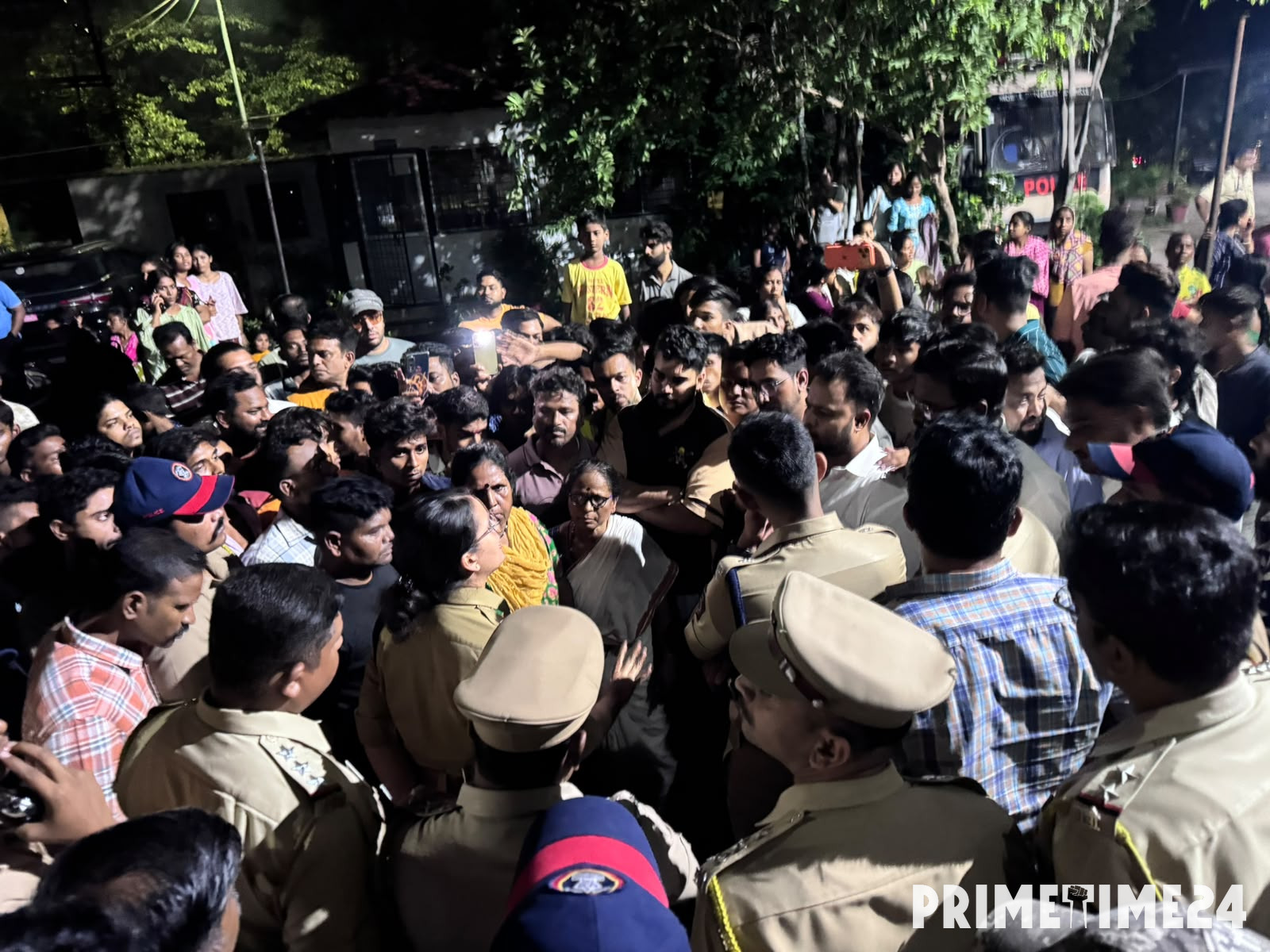 हीट एण्ड रन में बच्चों सहित सात जख्मी