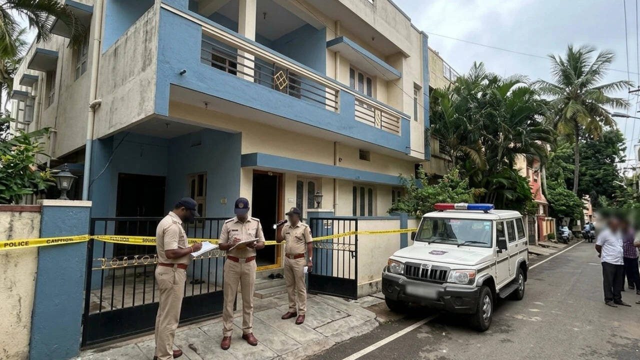 ಬೆಂಗಳೂರಿನಲ್ಲಿ ಅನುಮಾನಾಸ್ಪದ ಸ್ಥಿತಿಯಲ್ಲಿ ವ್ಯಕ್ತಿಯೊಬ್ಬ, 4 ವರ್ಷದ ಮಗ ಶವವಾಗಿ ಪತ್ತೆ