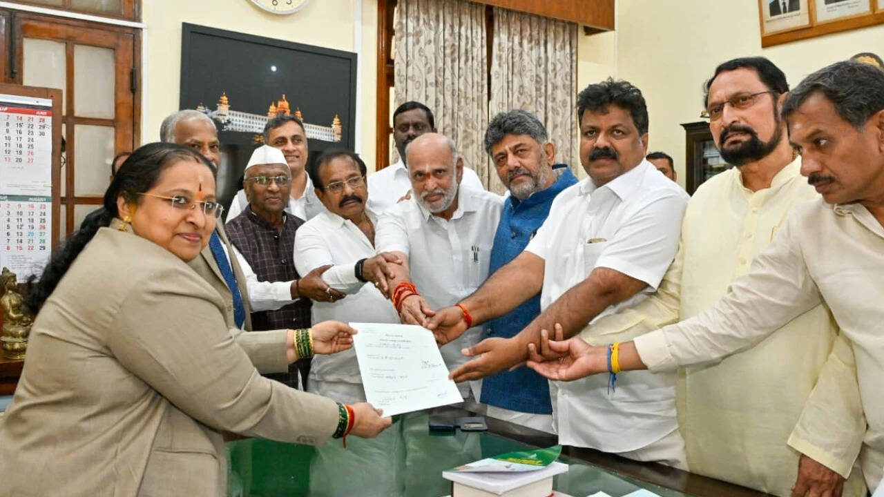 ಕರ್ನಾಟಕ ಕಾಂಗ್ರೆಸ್ ಉಪ ಸಭಾಪತಿ ಅಭ್ಯರ್ಥಿಯನ್ನು ಬದಲಾಯಿಸಿದೆ, ಒಬಿಸಿ ಸಮುದಾಯವನ್ನು ಸಮಾಧಾನಪಡಿಸಿದೆ