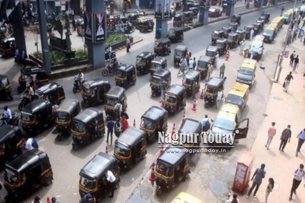 Action against drivers not knowing Marathi