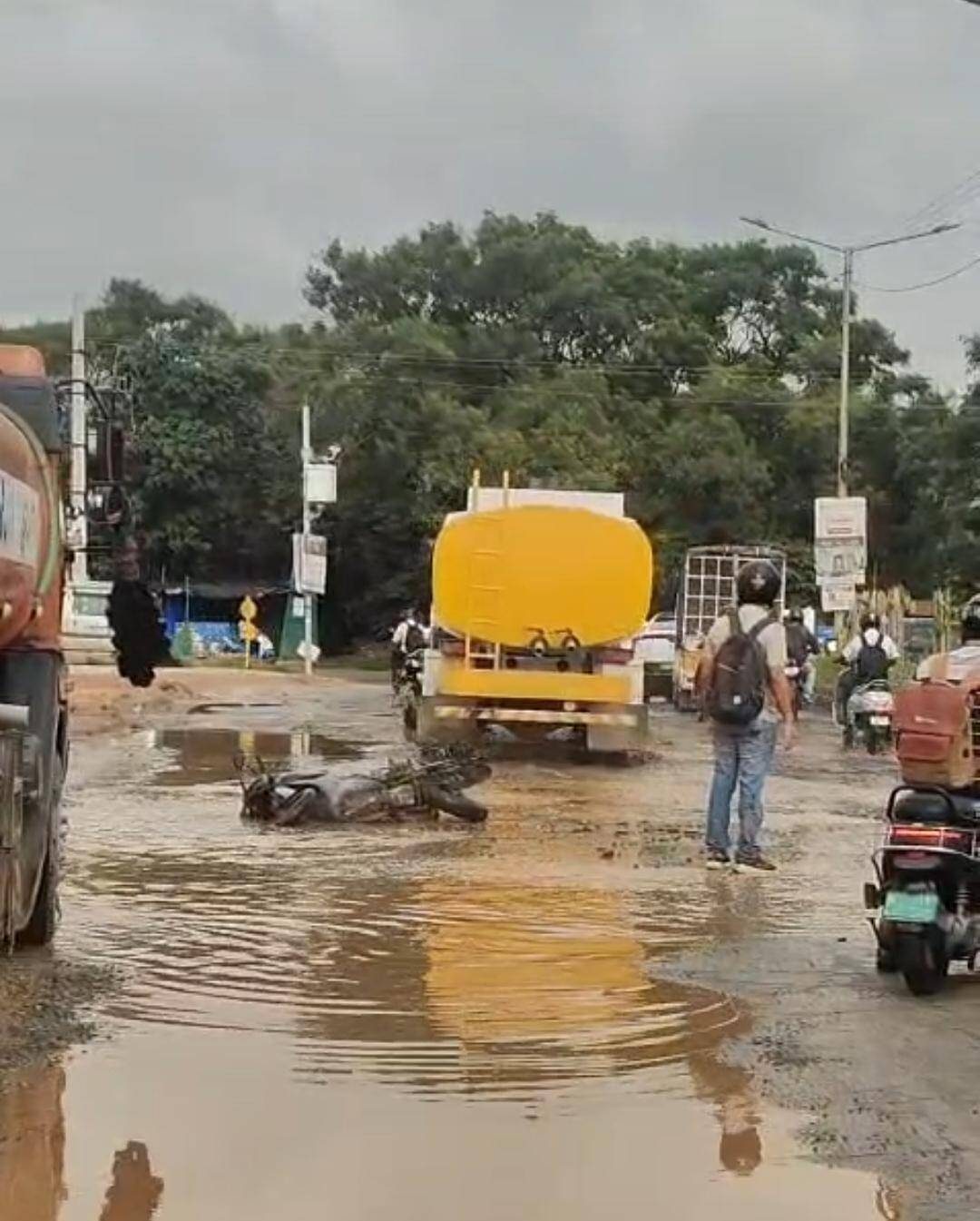 Biker escapes as tanker rams him on pothole-ridden Bengaluru road