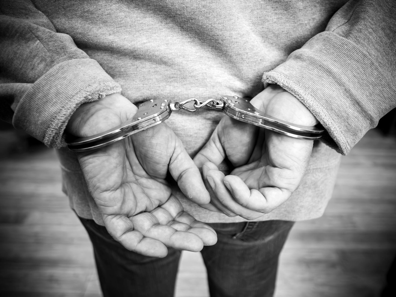 चंद्रपुर में नागपुर से चोरी हुई बाइक बरामद, दो आरोपी गिरफ्तार