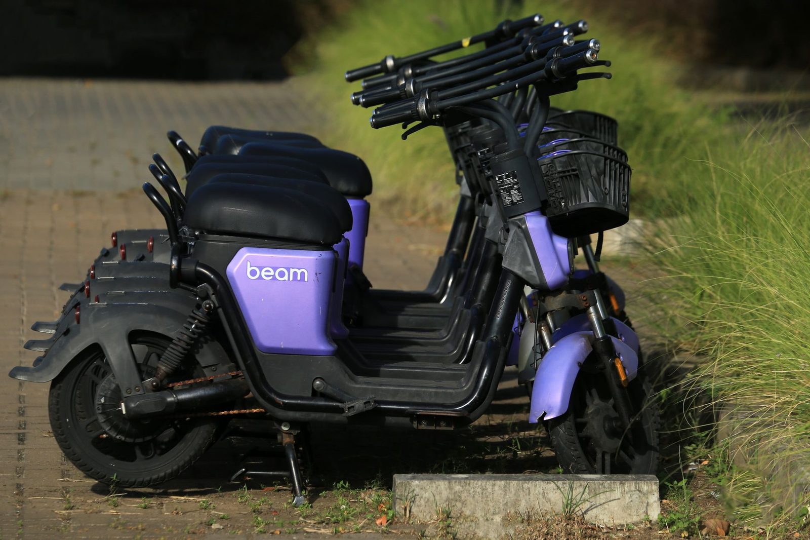 कायनेटिक DX+ 3.1 kWh लाँच, 1.27 लाख रुपये कीमत में मिलेगी 132 किमी रेंज