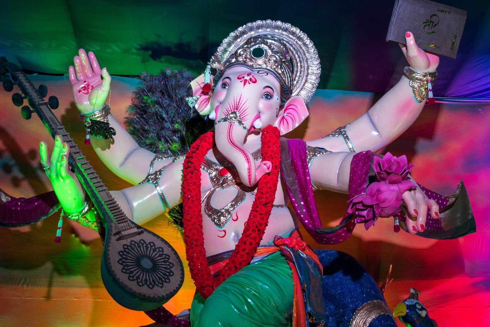 'मैत्रेया' फिल्म का गणपती गाना 'तुझे नाव घेता' रिलीज, क्रांति रेडकर-उर्मिला कानेटकर की जोड़ी फिर साथ