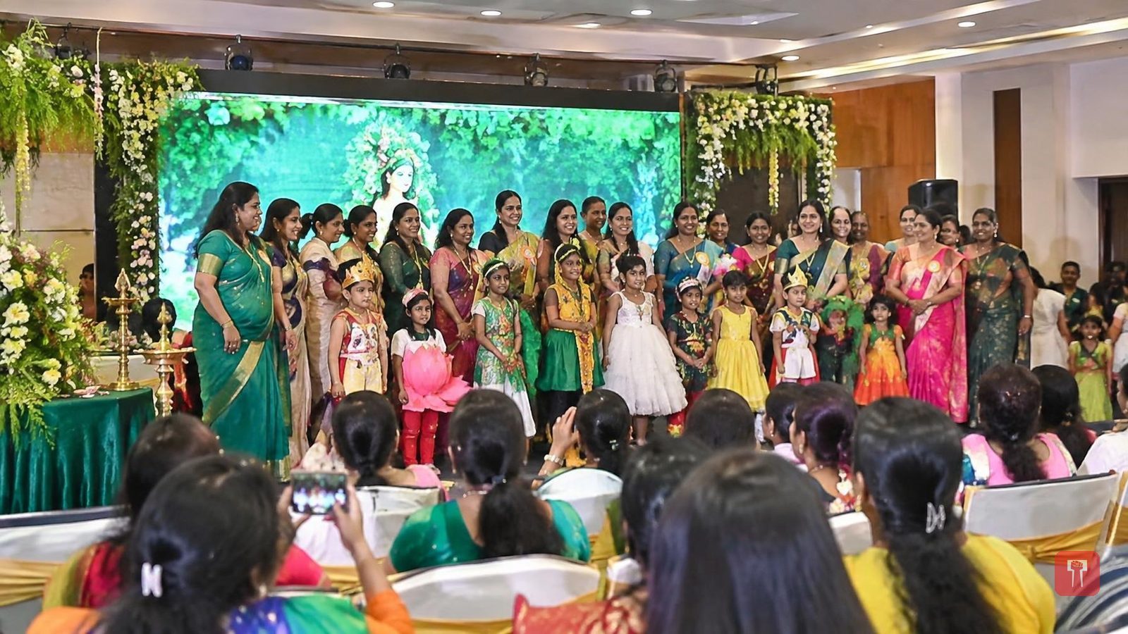 नागपुर में सावन सेलिब्रेशन की धूम, 300 से ज्यादा महिलाओं और बच्चों ने बिखेरा जलवा