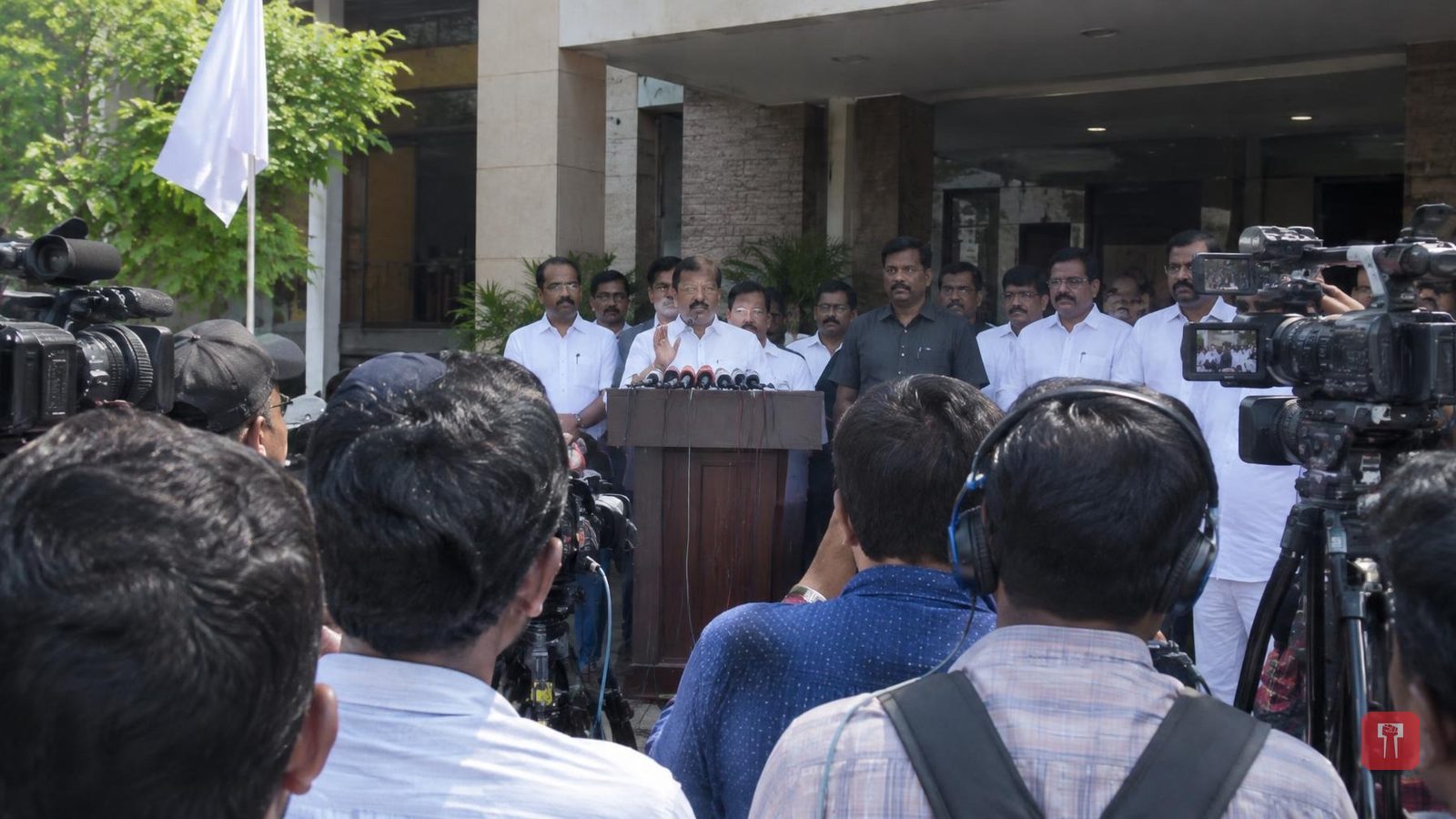 Sapkal calls Amit Shah's Maharashtra visit a 'benefits mission', not a service one