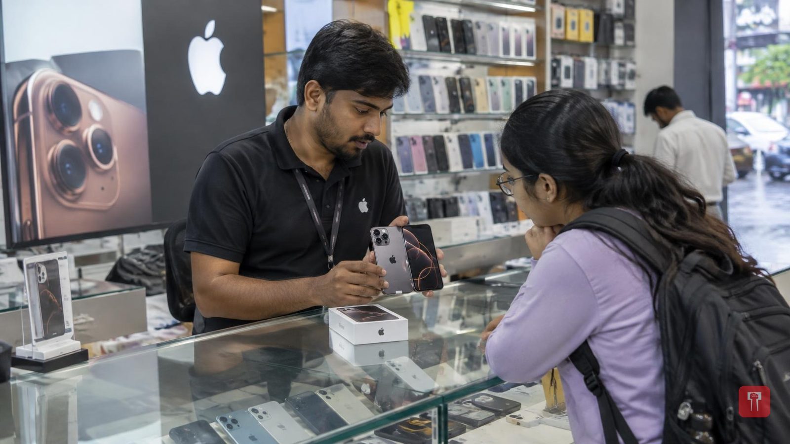 iPhone 18 Pro लॉन्च: A20 चिप और Siri AI से बदलेगा स्टूडेंट्स के पढ़ने का तरीका