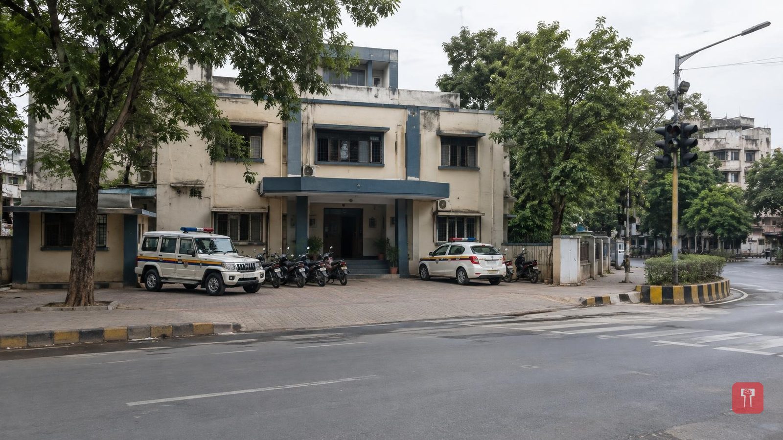 पुणे: केंद्रीय मंत्री मोहोळ के सुरक्षा काफिले को बाइकस्वार ने मारा कट, केस दर्ज