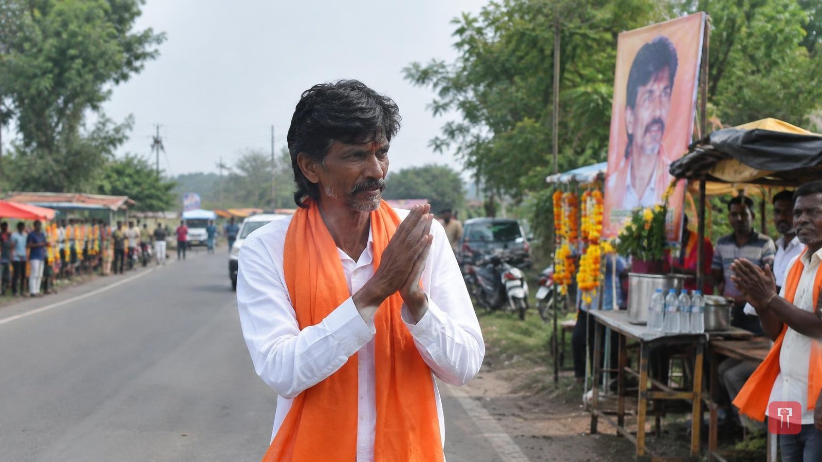 मराठा आरक्षण: मनोज जरांगे पाटील मुंबई की ओर रवाना, आज श्रीगोंदा में मुक्काम