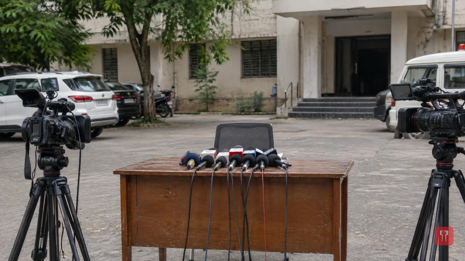 दिशा सालियन केस: बदनामी बंद न हुई तो कानूनी कार्रवाई करेंगे, उद्धव ठाकरे का साफ इशारा