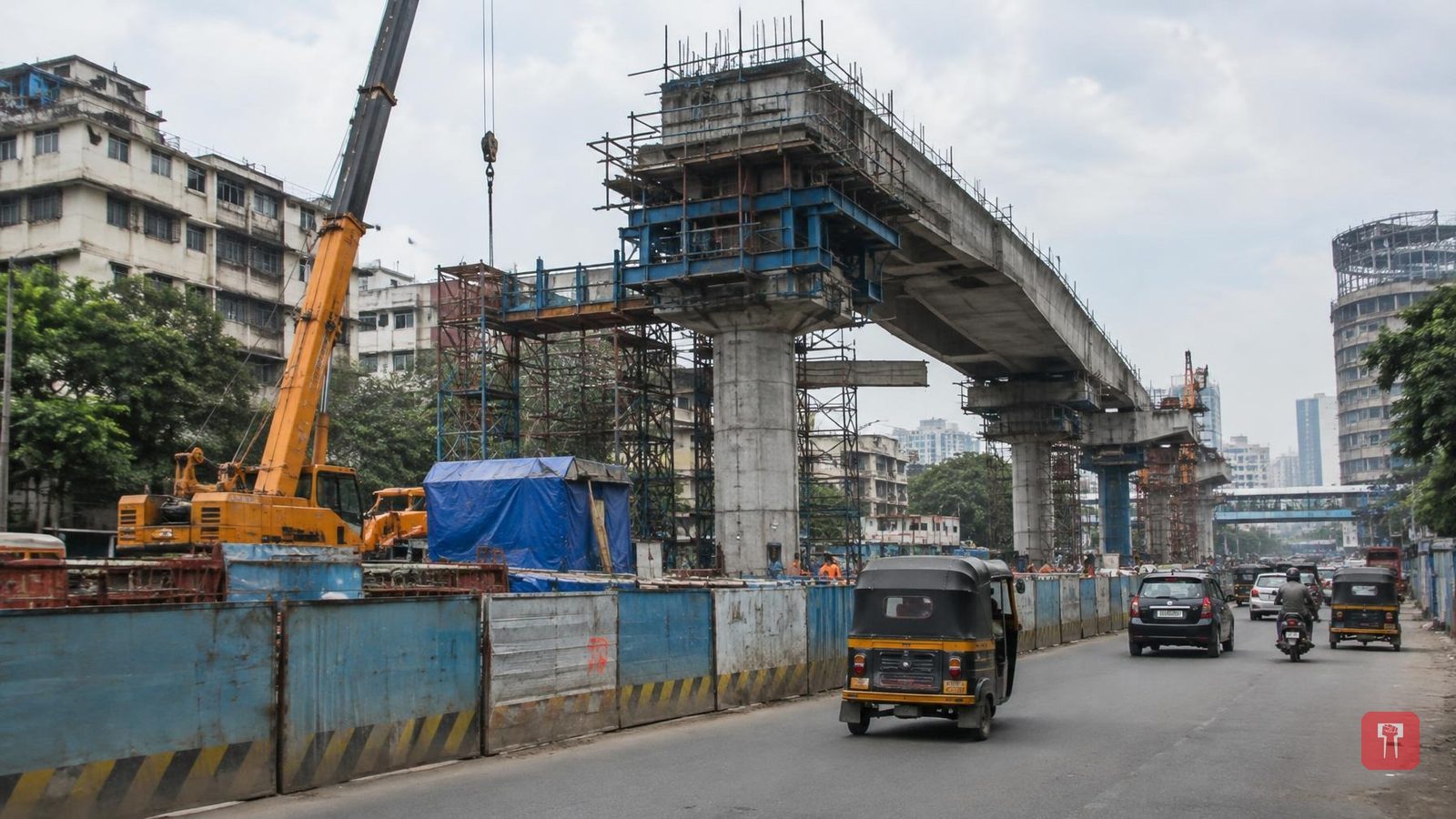 Bhaykhala to JJ Road flyover 22 percent complete, May 2028 deadline set