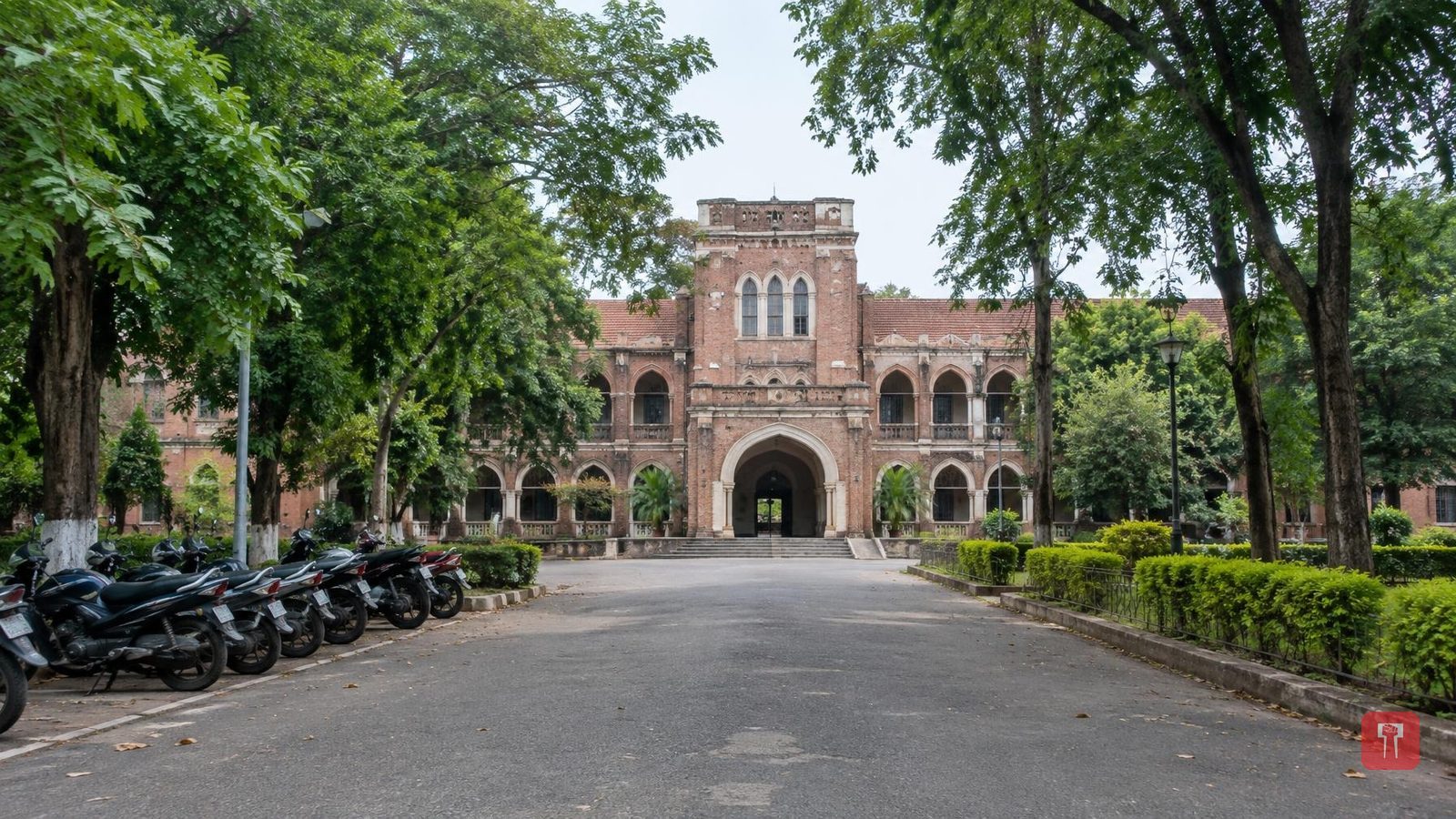 RTMNU में हर साल 7% फीस बढ़ोतरी लागू, कंप्यूटर न पढ़ने वालों से भी 1,200 रुपए वसूली शुरू