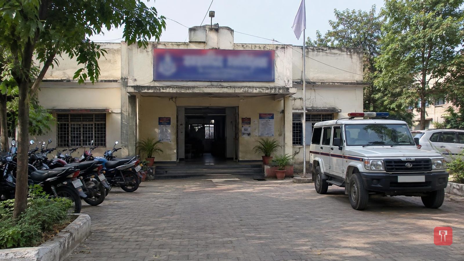 Bus conductor booked for molesting, trying to rape woman on Nagpur-Mandla route