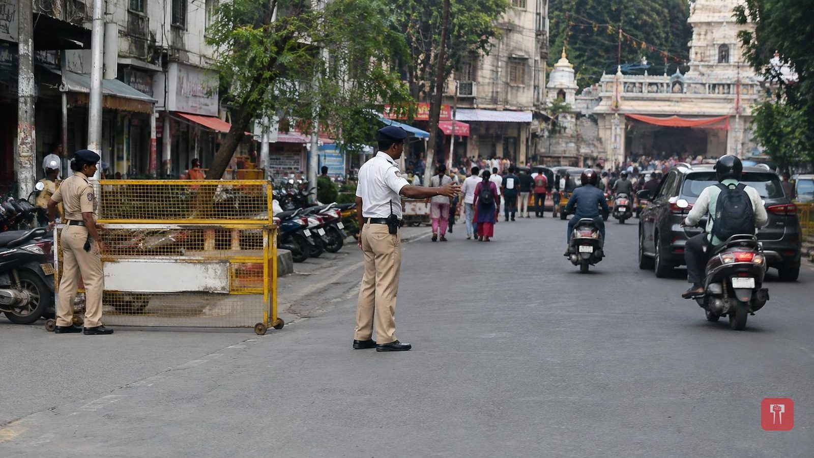 अंगारकी संकष्टीच्या पार्श्वभूमीवर मुंबईत ट्रॅफिक अलर्ट; वरळीसह दादरमधील वाहतुकीत बदल